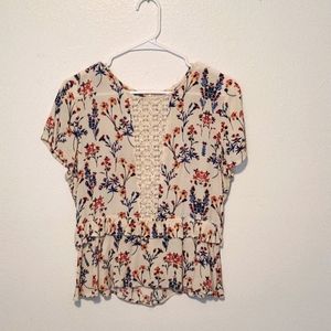 Short-sleeve formal top